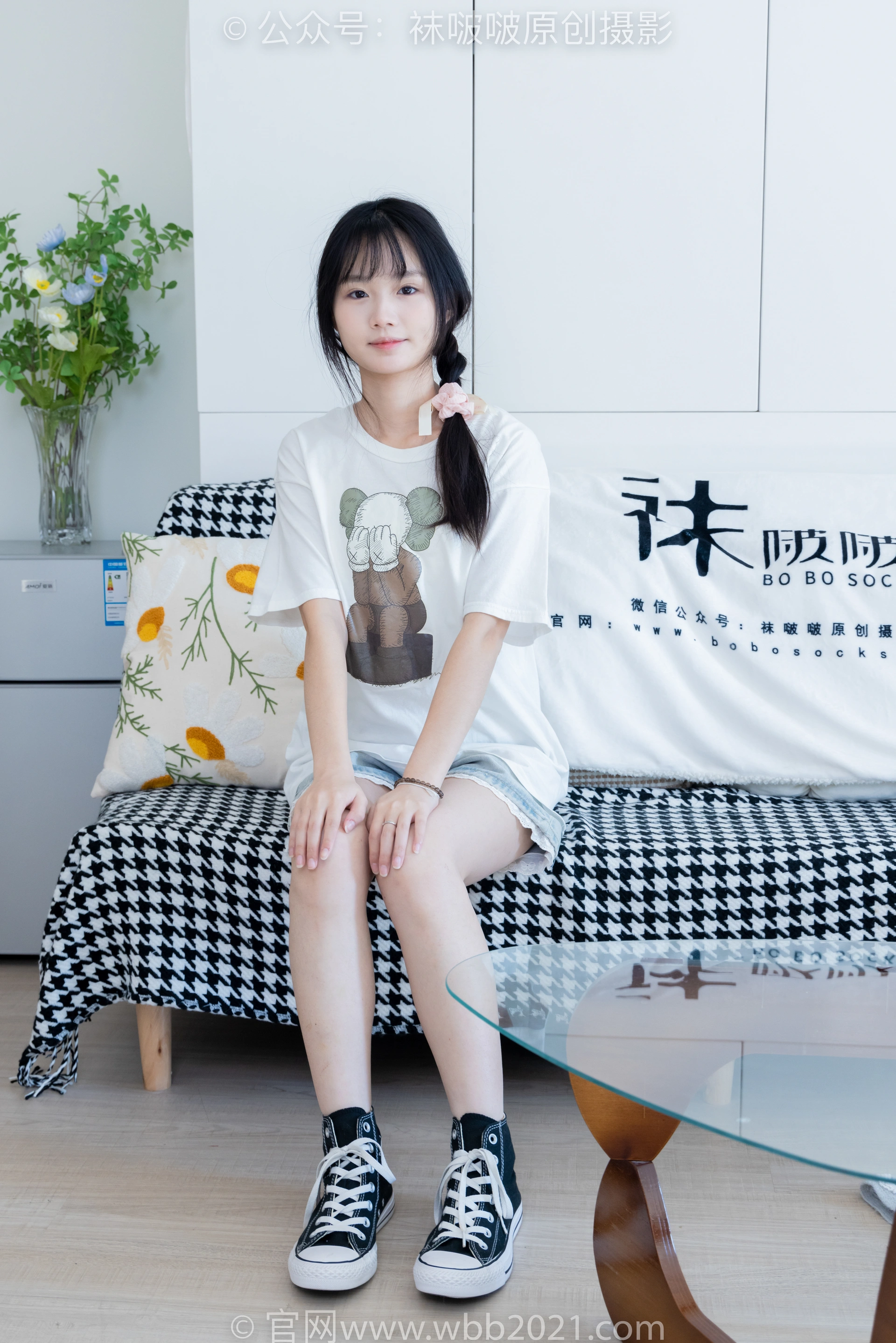 [BoBoSocks袜啵啵] NO.331 甜甜圈-板鞋、白棉袜、裸足（花絮版） 0